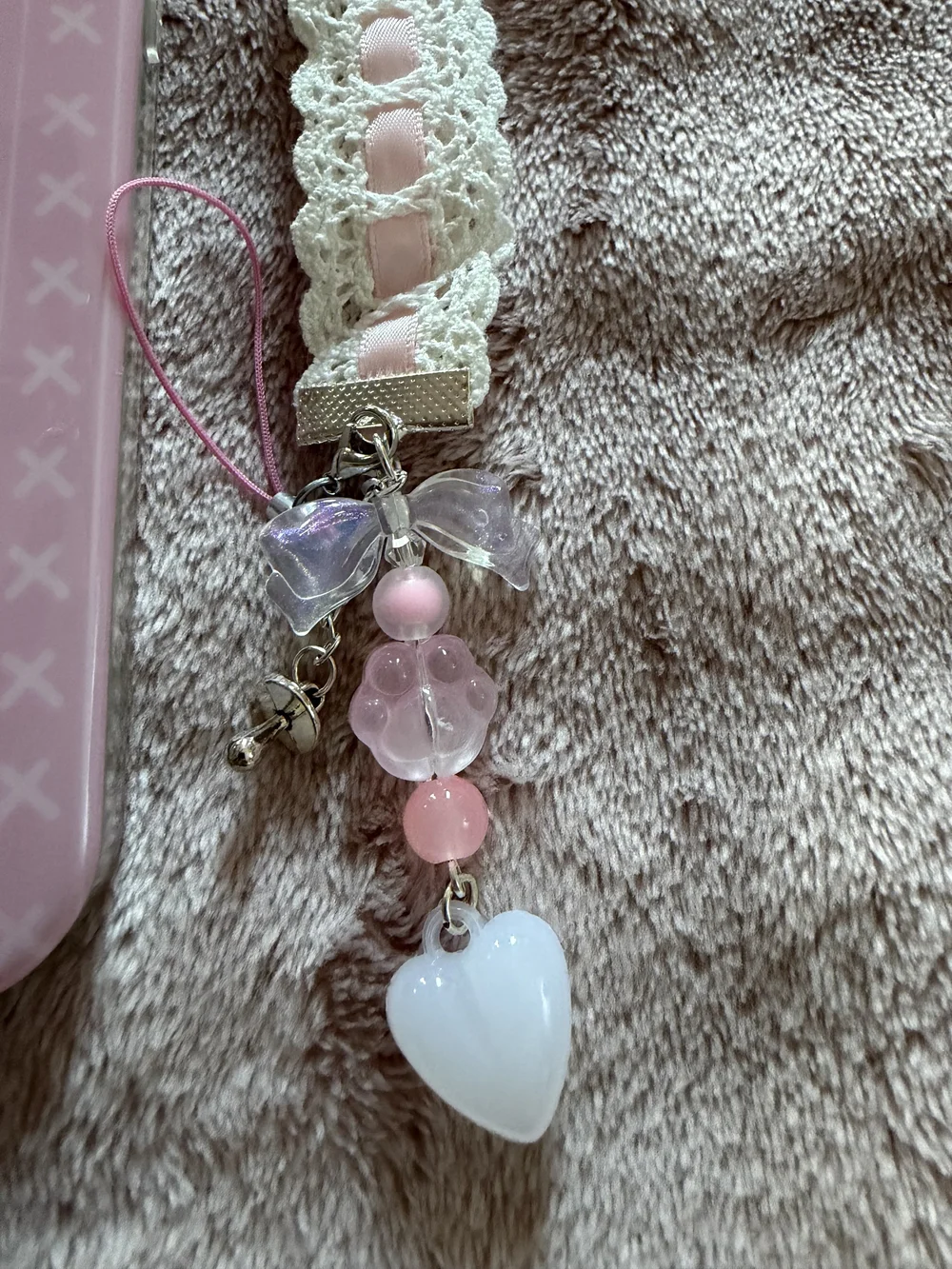 15 Pro Max Pink Ribbon Lace Phone Case